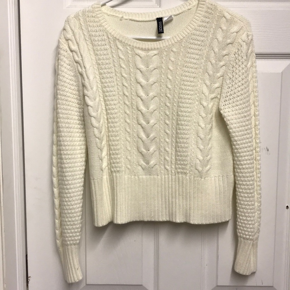 H&M Cable Knit cropped sweater